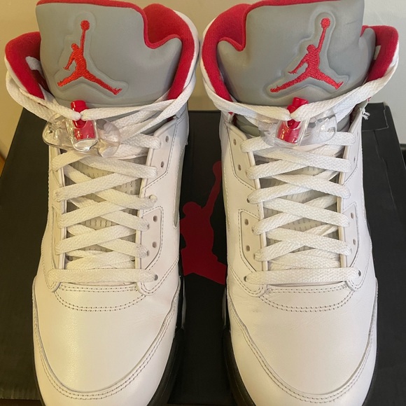 Jordan 5 Retro Fire Red (2013) Size 11.5 - Picture 4 of 12